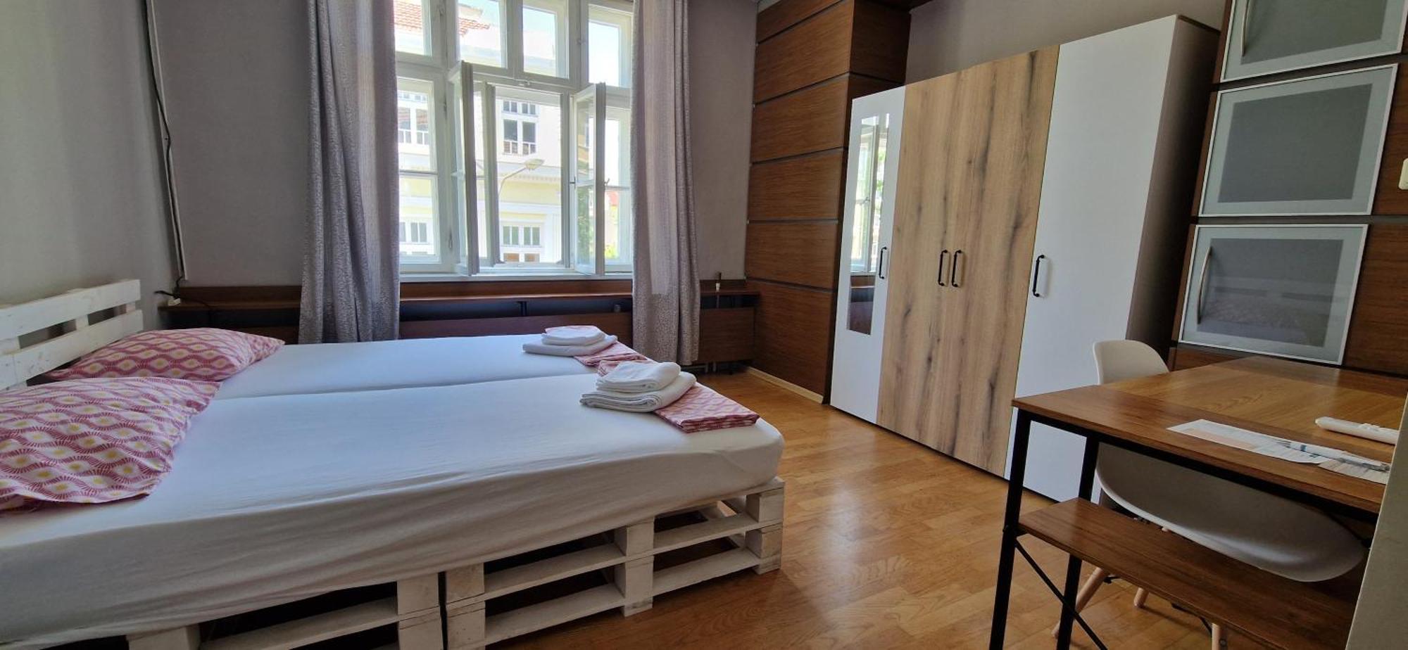 Lambo'S Corner Varna - Guest Rooms Extérieur photo